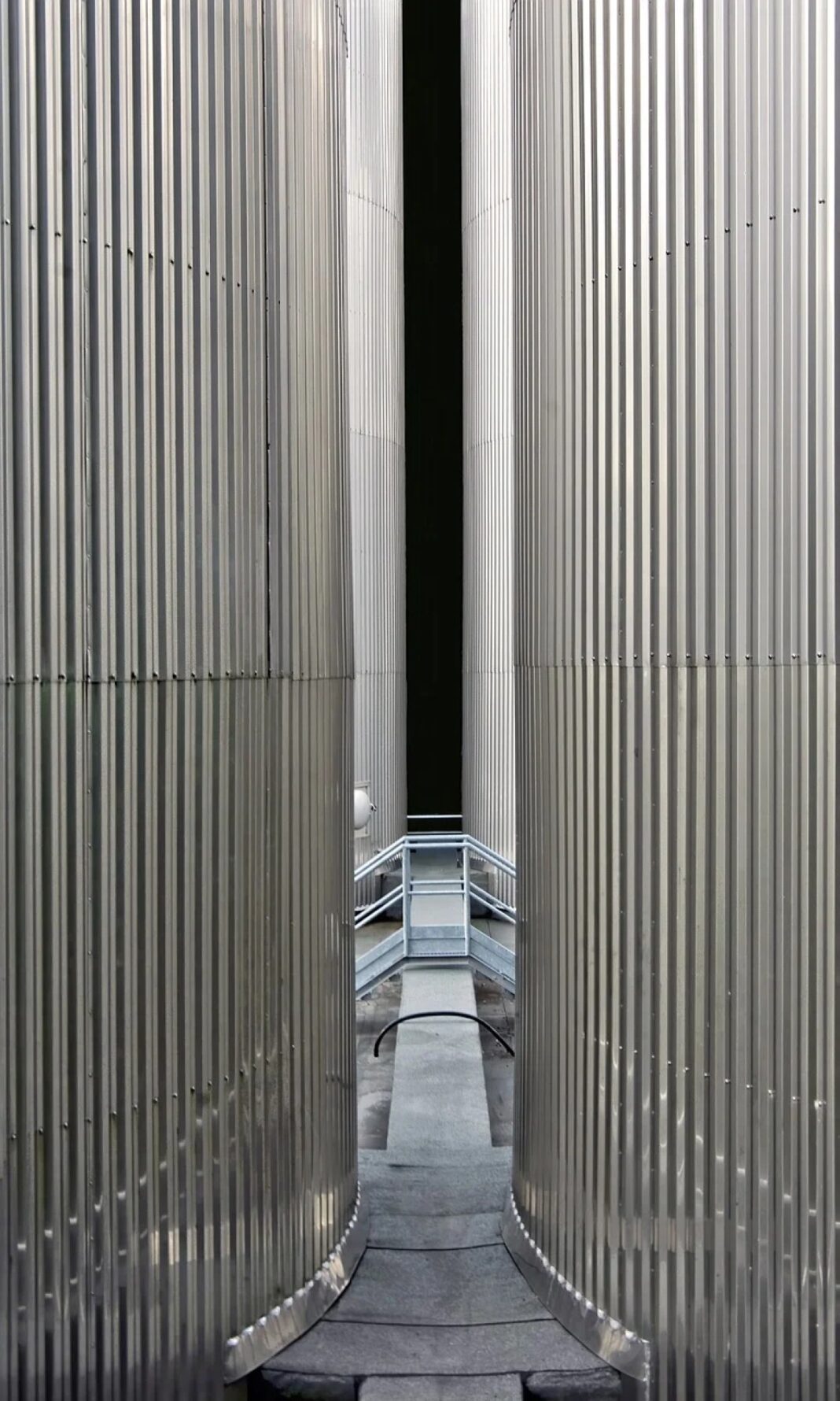 _U.S. Steel Sale to Nippon Steel Inches Forward Despite Scrutiny U.S. Steel, Nippon Steel, Merger, Committee on Foreign Investment in the United States (CFIUS), Japanese ownership