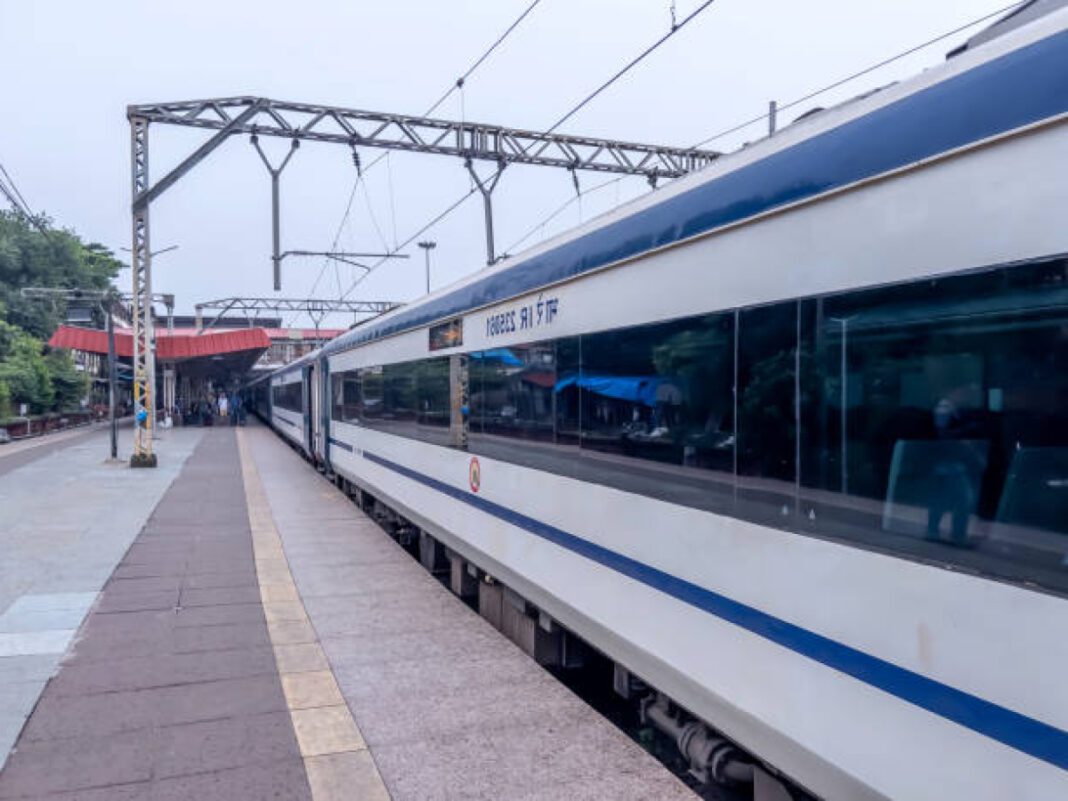 Jindal Stainless, Vande Bharat Train, Energy Efficiency, Indian Railways, High-Strength Stainless Steel, Sustainability, Modern Rail Transport
