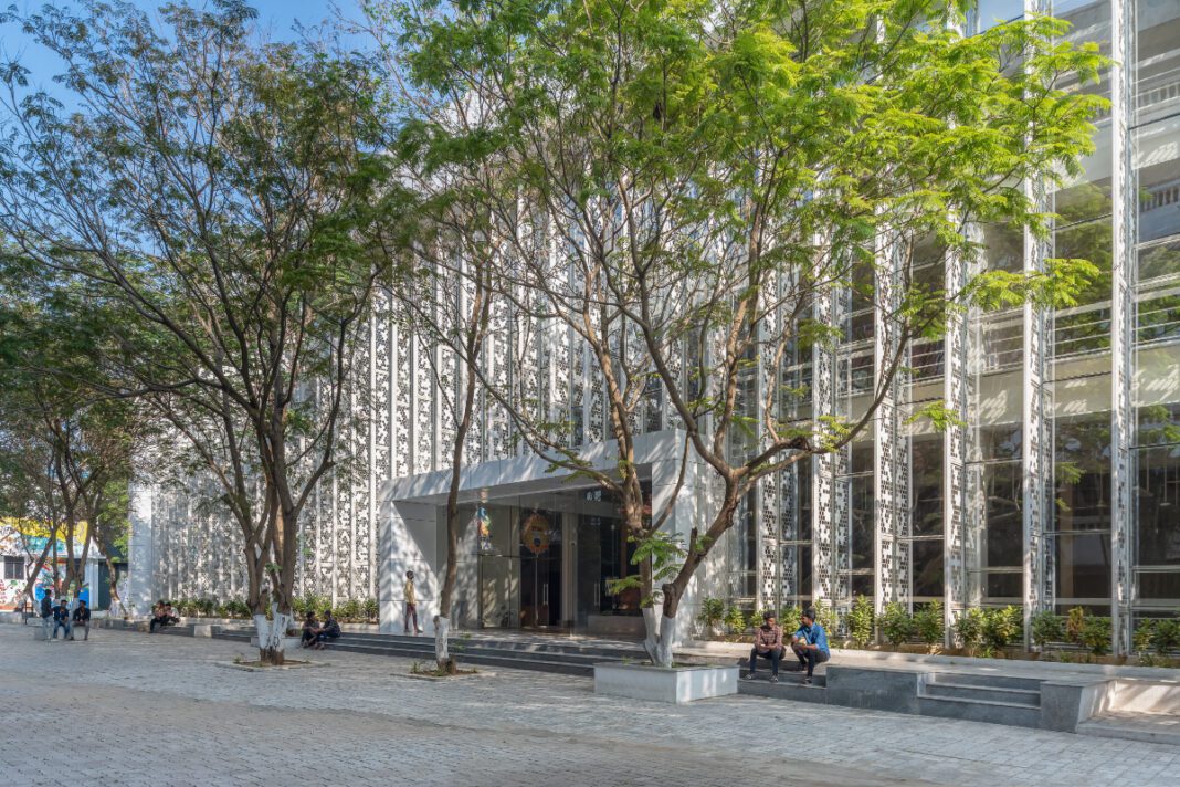 REC IDEA Factory, sustainable architecture, modern academic spaces, collaborative design, steel framework, natural light, eco-friendly materials, Rajalakshmi Engineering College, Architecture Plus Value, adaptive design, energy efficiency, innovative campus architecture