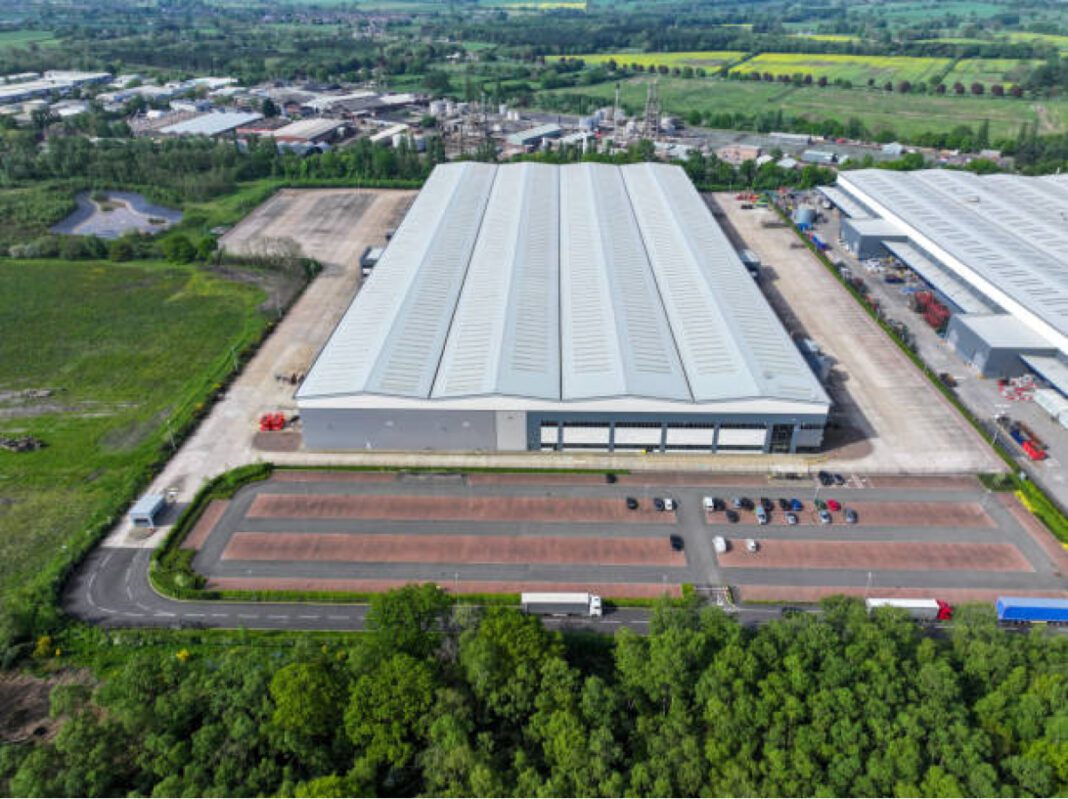 Adani Group, logistics park, Ernakulam, Flipkart, Kalamassery, Vizhinjam port, Kerala investments, job creation, infrastructure, public-private partnership.