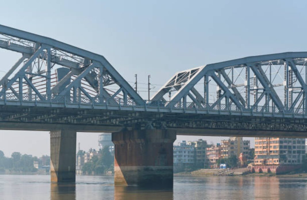 Chenab Bridge, USBRL project, Jammu and Kashmir connectivity, world's highest railway bridge, Indian Railways, infrastructure development, engineering marvel, railway link, economic growth