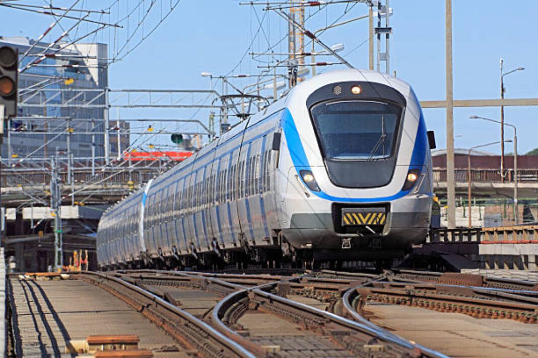 Metro Extension to Link Noida and Delhi Airports Metro extension, Noida International Airport, IGI Airport, NMRC, Golden Line, Magenta Line, metro connectivity, Noida-Delhi travel, metro project, infrastructure development