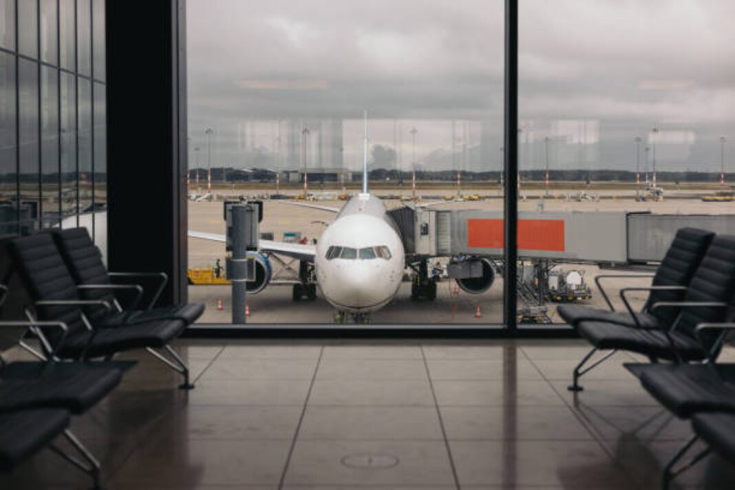 Navi Mumbai Airport, NMIA, Adani Airports, aviation, greenfield airport, passenger capacity, Mumbai connectivity, modern infrastructure, domestic flights, international flights.