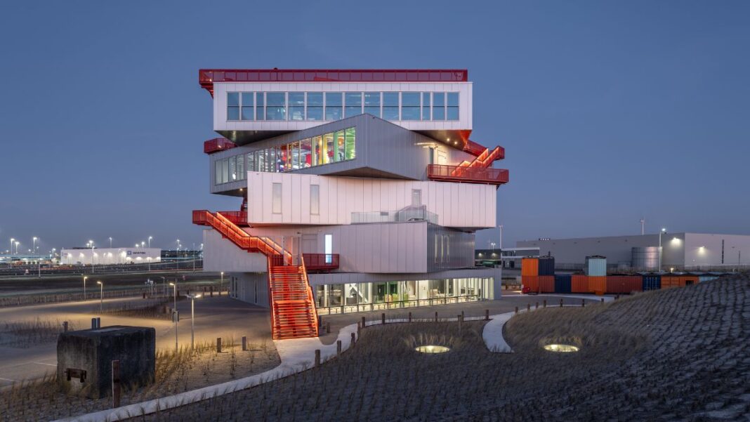 1 Portlantis Visitor Centre, MVRDV architecture, Port of Rotterdam exhibition, sustainable architecture Netherlands, energy-neutral buildings, Portlantis MVRDV, industrial architecture, demountable structure design, Dutch port architecture, Rotterdam tourism, kinetic sculpture exhibition, architectural beacon Netherlands, panoramic coastal views, low-carbon buildings, wind-powered architecture, visitor centre design, educational architecture Netherlands, functional design in architecture