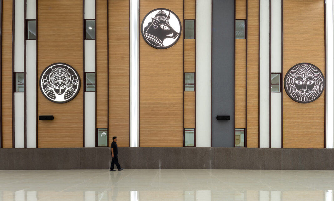 Span and Spine Fusing Innovation with Heritage