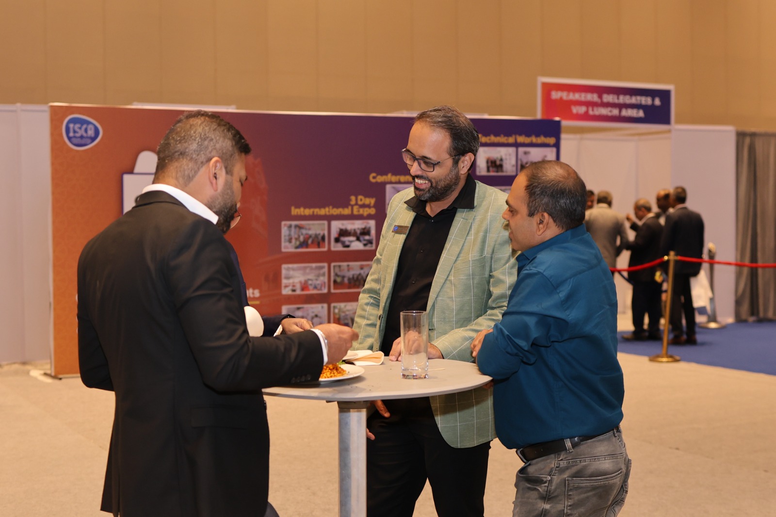 Gala dinner table setting