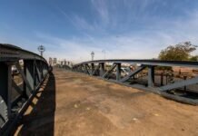 Ahmedabad, restoration project, Ellis Bridge, Ahmedabad Municipal Corporation, tender, steel bridge
