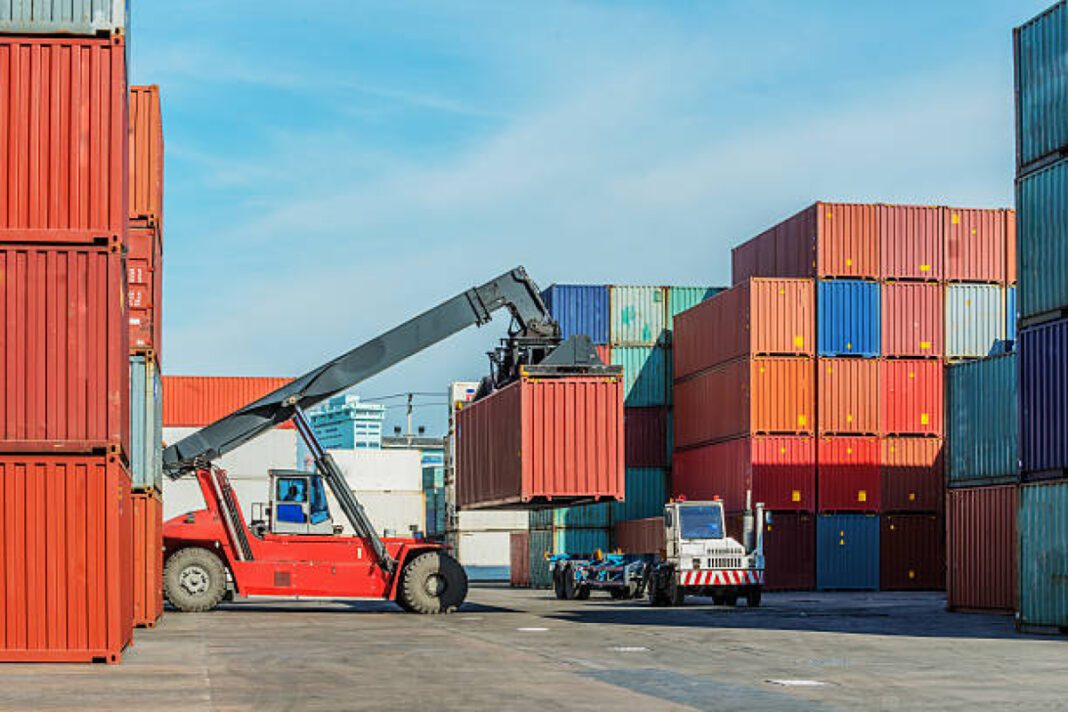 Kerala, Kannur, greenfield port, maritime hub, regional trade, cargo handling, international connectivity, infrastructure development, economic growth, logistics, investment, shipping industry