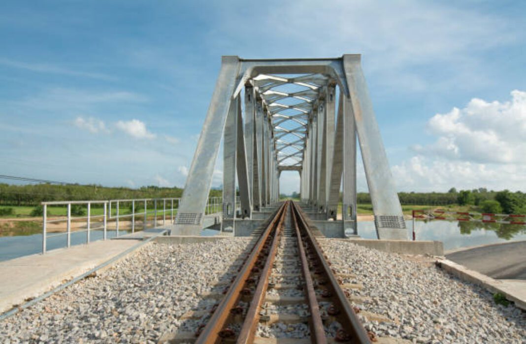 Mumbai-Ahmedabad bullet train, Vatrak River bridge, 280-meter bridge, high-speed rail corridor, National High-Speed Rail Corporation Limited (NHSRCL), Gujarat, economic growth, infrastructure project, rail network development, India high-speed rail technology.