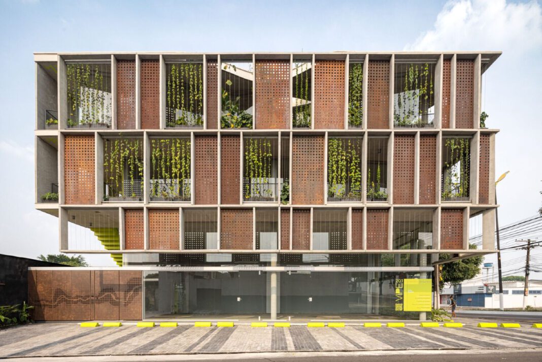 VIPE 201, Vipe Arquitetura, minimalist design, Manaus, concrete pillars, prestressed slabs, precast concrete, corten steel, brise-soleil, vertical gardens, urban heat island effect, structural efficiency, environmental performance, architectural statement.