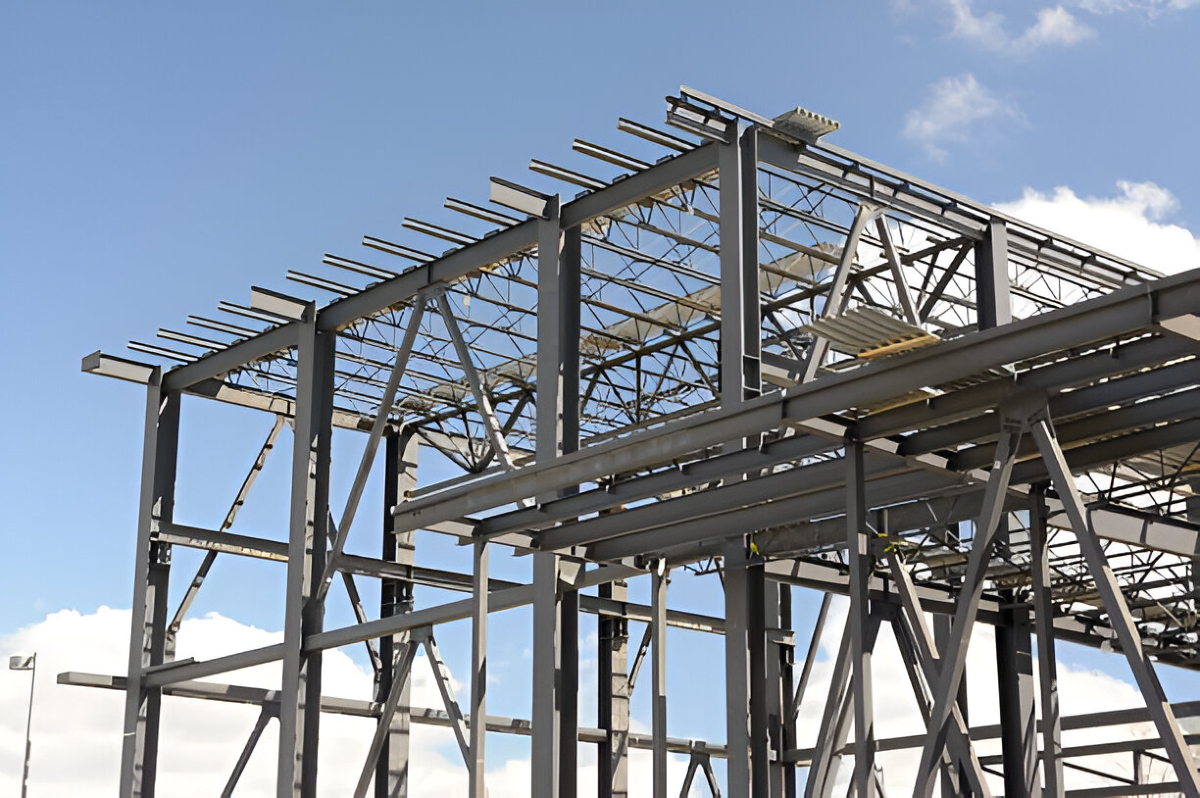 Constructability-based design, steel structures, optimisation, penalty functions, grouping strategy, truss beams, industrial buildings, civil engineering, structural safety, European regulation, 2D steel truss, 3D steel structure, load definition, design variables, penalty functions
