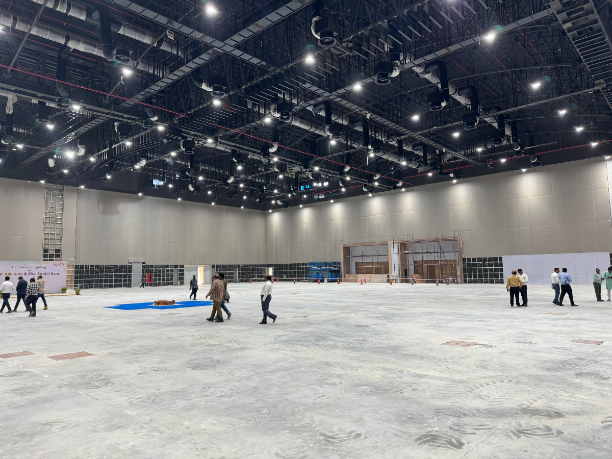 HITEX, Hyderabad, Convention centre, Architecture, Engineering, Steel lattice, Column-free, Partition walls, SEP Architects, Sri Harsha Consulting, MEP, Steel columns, Structural integrity, Infrastructure, PEB