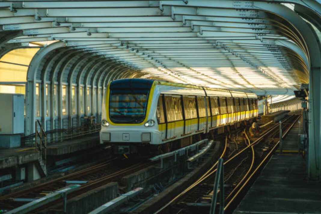 Kanpur Metro, Baradevi-Naubasta section, renewable energy, pre-engineered building (PEB), solar energy, sustainable urban mobility, connectivity, urban population.