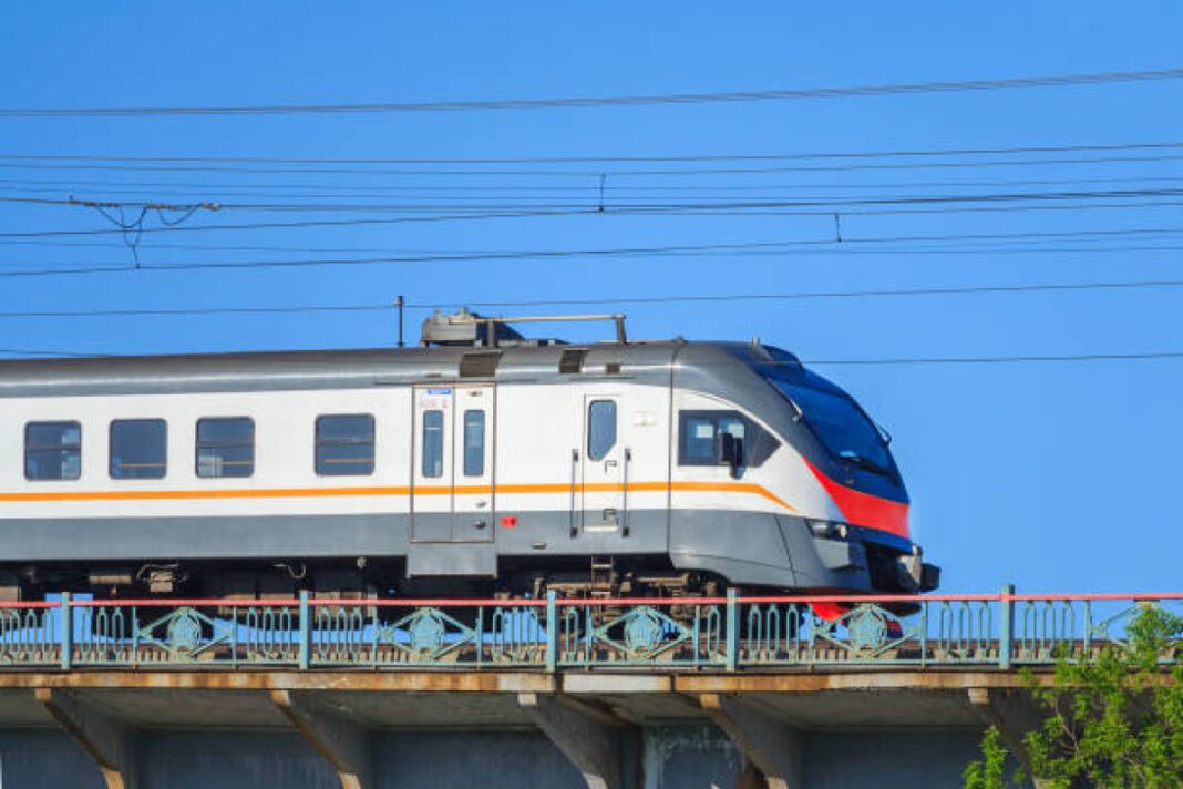 Namma Metro, Yellow Line, Bengaluru Metro, Bangalore Metro Rail Corporation Limited (BMRCL), southern Bengaluru connectivity, Commissioner of Railway Safety (CRS)