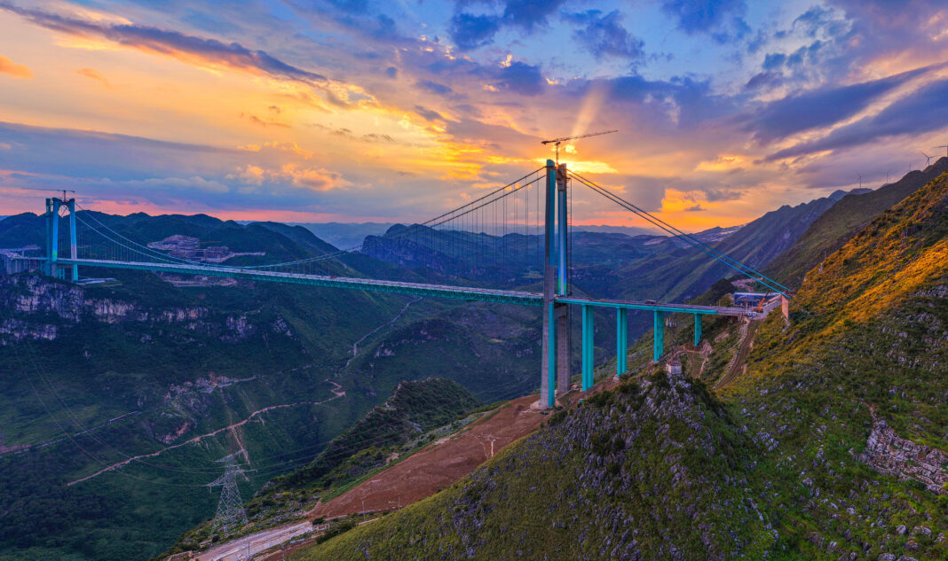 Huajiang Grand Canyon Bridge, China Canyon Bridge